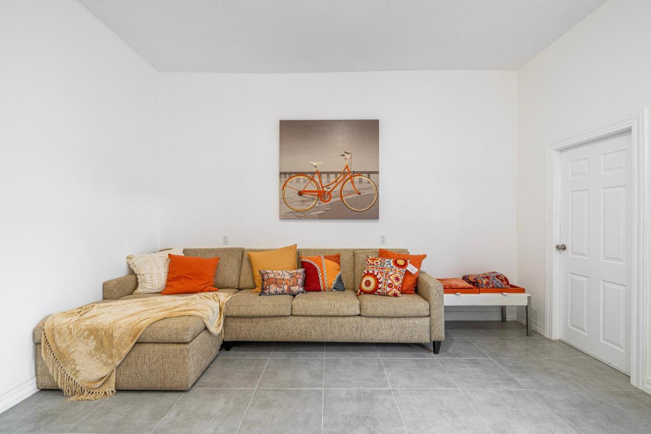 2 Br/ 1 Ba Home, Sleeps 10, 1 Min Walk To Rosarito Beach Buitenkant foto