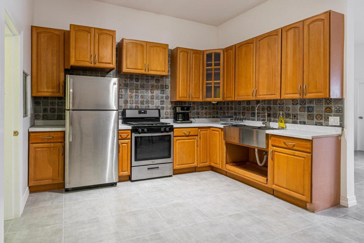 2 Br/ 1 Ba Home, Sleeps 10, 1 Min Walk To Rosarito Beach Buitenkant foto